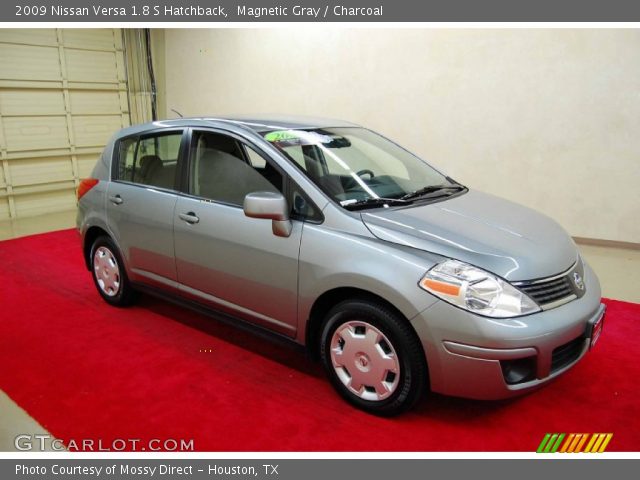 2009 Nissan Versa 1.8 S Hatchback in Magnetic Gray