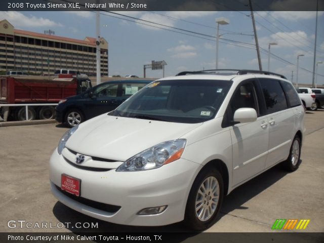 2008 Toyota Sienna XLE in Natural White