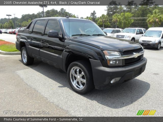 2005 Chevrolet Avalanche Z71 4x4 in Black
