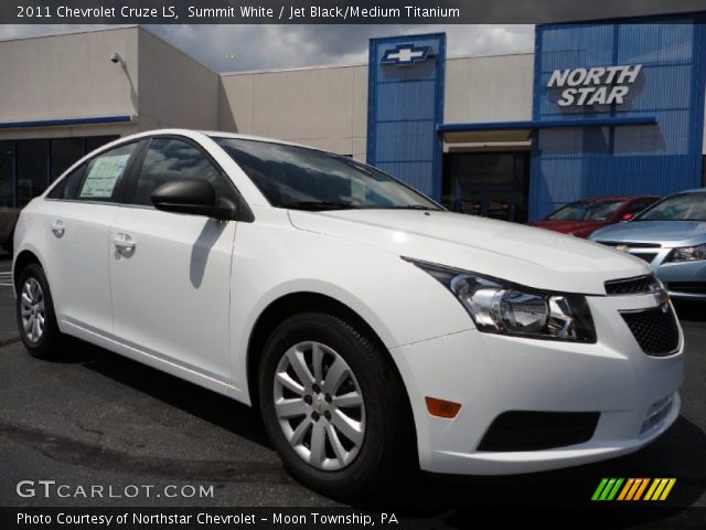2011 Chevrolet Cruze LS in Summit White