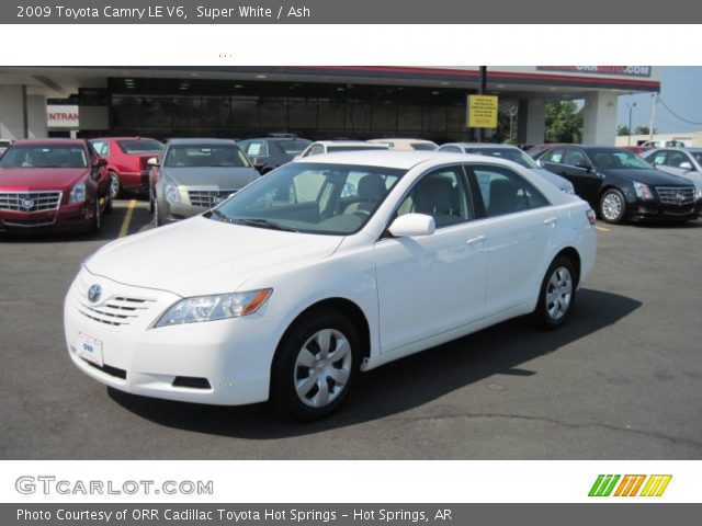 2009 Toyota Camry LE V6 in Super White