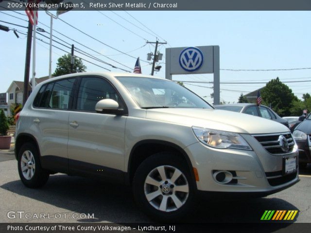 2009 Volkswagen Tiguan S in Reflex Silver Metallic