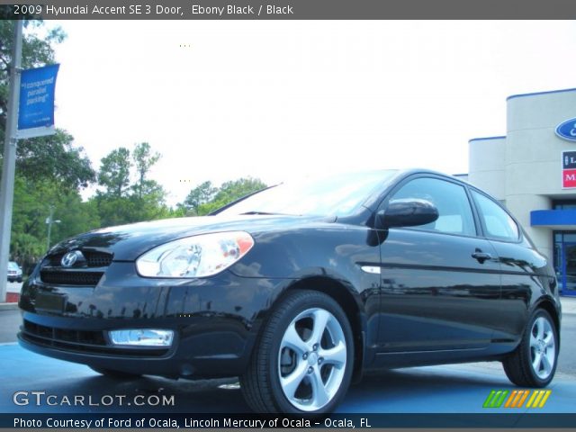 2009 Hyundai Accent SE 3 Door in Ebony Black