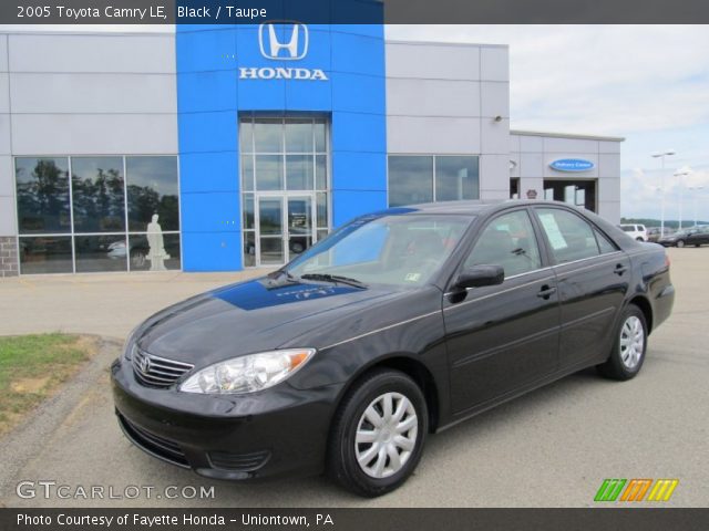 2005 Toyota Camry LE in Black