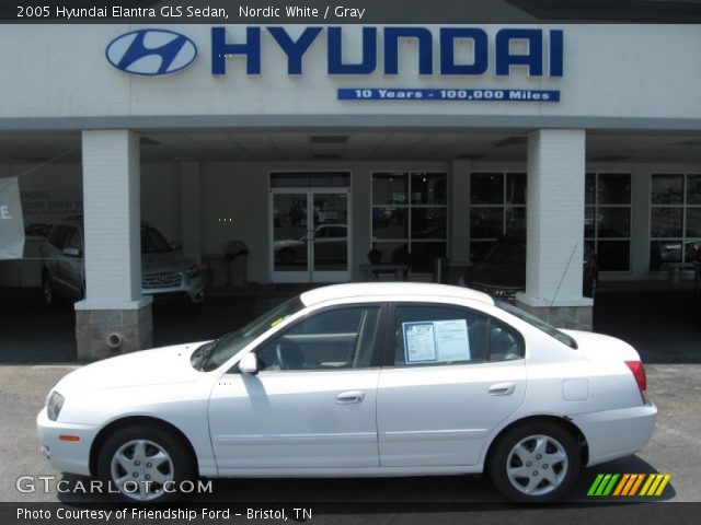 2005 Hyundai Elantra GLS Sedan in Nordic White