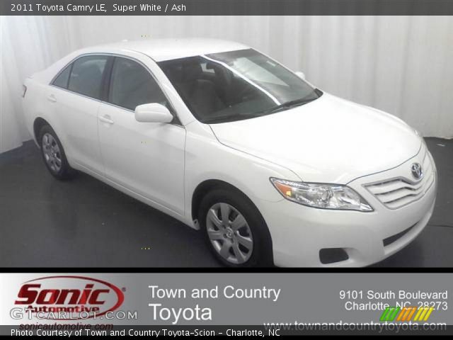 2011 Toyota Camry LE in Super White