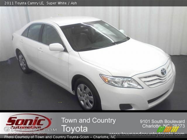 2011 Toyota Camry LE in Super White