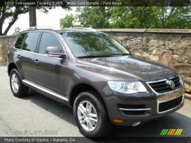 2008 Volkswagen Touareg 2 VR6 in White Gold Metallic