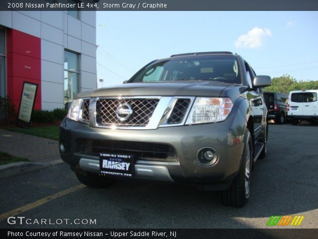 2008 Nissan Pathfinder LE 4x4 in Storm Gray