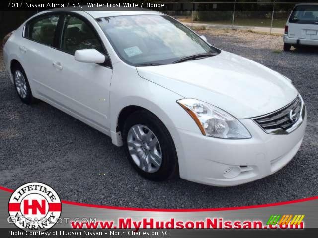 2012 Nissan Altima 2.5 S in Winter Frost White