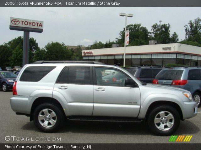 2006 Toyota 4Runner SR5 4x4 in Titanium Metallic