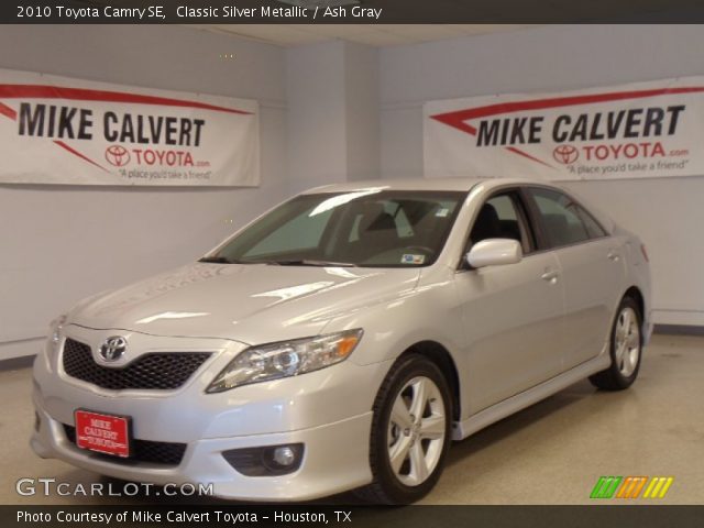 2010 Toyota Camry SE in Classic Silver Metallic