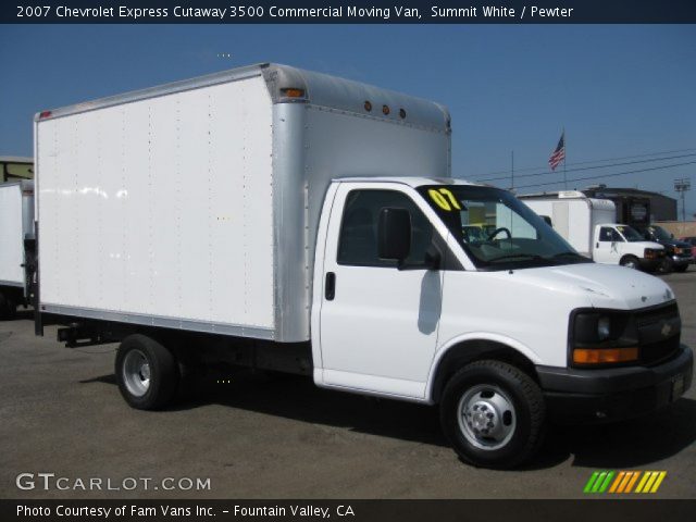 2007 Chevrolet Express Cutaway 3500 Commercial Moving Van in Summit White