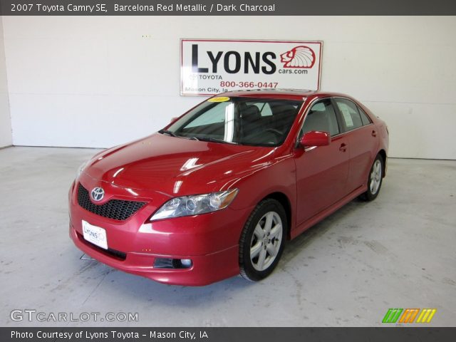 2007 Toyota Camry SE in Barcelona Red Metallic