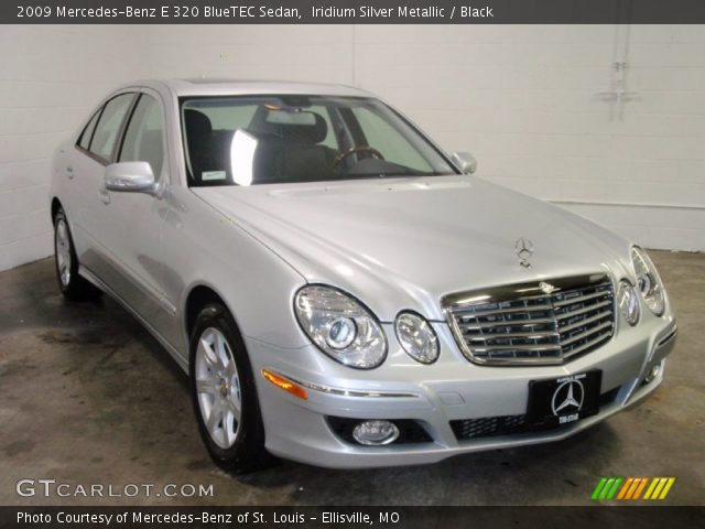 2009 Mercedes-Benz E 320 BlueTEC Sedan in Iridium Silver Metallic