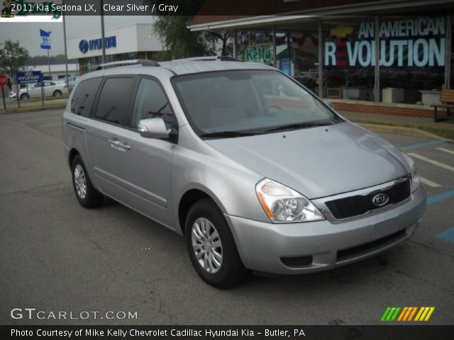 2011 Kia Sedona LX in Clear Silver