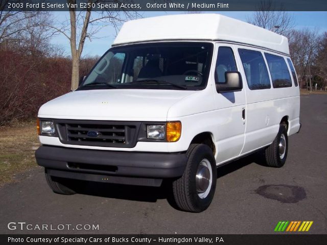2003 Ford E Series Van E250 Special Access in Oxford White