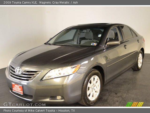 2009 Toyota Camry XLE in Magnetic Gray Metallic
