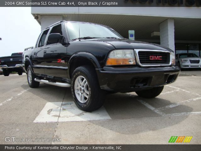 2004 GMC Sonoma SLS Crew Cab 4x4 in Onyx Black