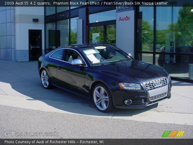2009 Audi S5 4.2 quattro in Phantom Black Pearl Effect