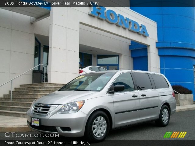 2009 Honda Odyssey LX in Silver Pearl Metallic