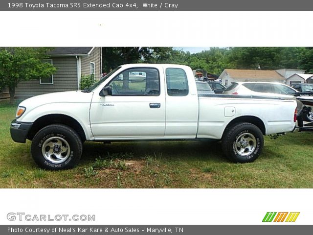 1998 Toyota Tacoma SR5 Extended Cab 4x4 in White