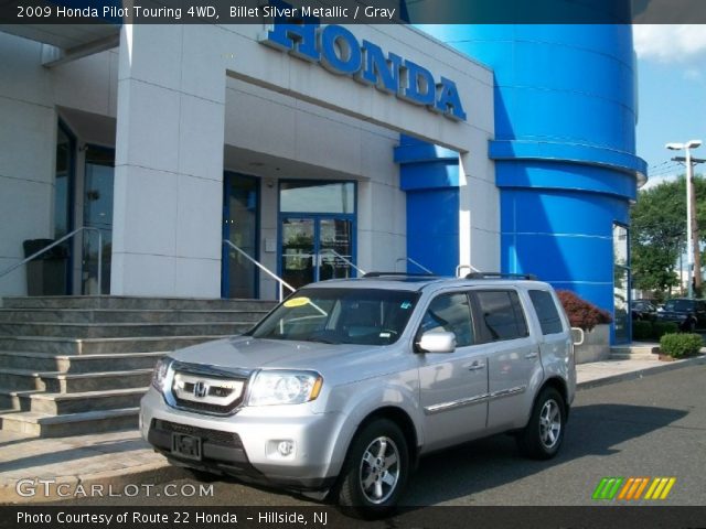 2009 Honda Pilot Touring 4WD in Billet Silver Metallic