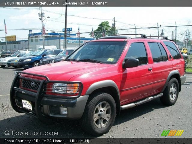 2000 Nissan Pathfinder SE 4x4 in Cayenne Red