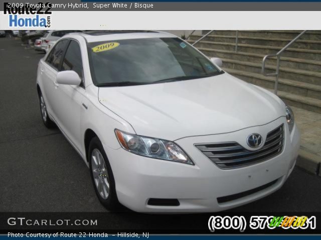 2009 Toyota Camry Hybrid in Super White