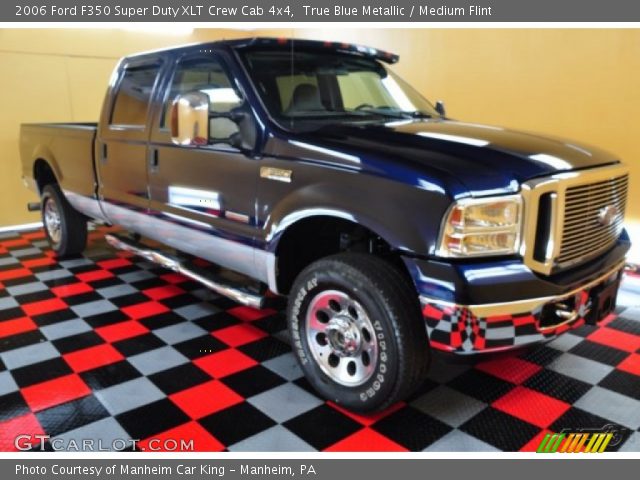 2006 Ford F350 Super Duty XLT Crew Cab 4x4 in True Blue Metallic