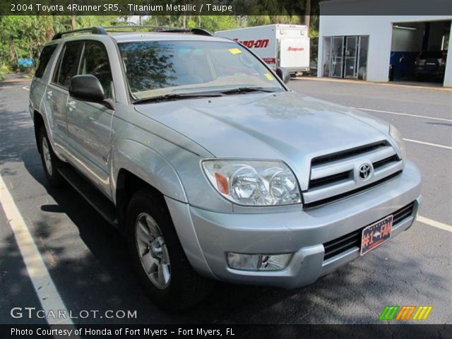 2004 Toyota 4Runner SR5 in Titanium Metallic