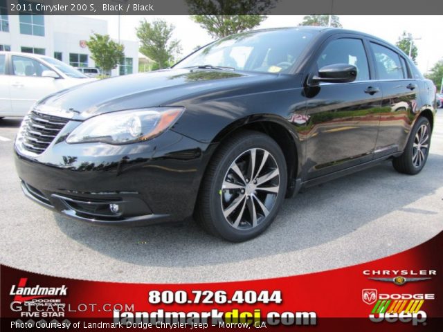 2011 Chrysler 200 S in Black