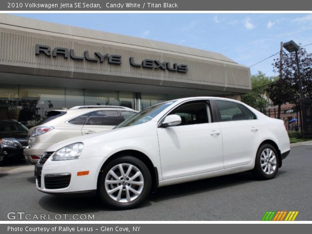 2010 Volkswagen Jetta SE Sedan in Candy White