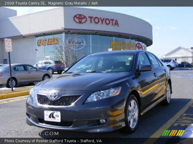 2009 Toyota Camry SE in Magnetic Gray Metallic