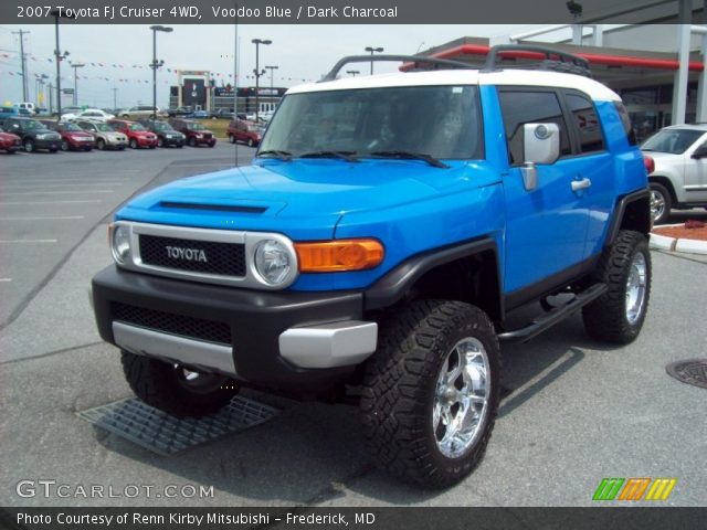 2007 Toyota FJ Cruiser 4WD in Voodoo Blue