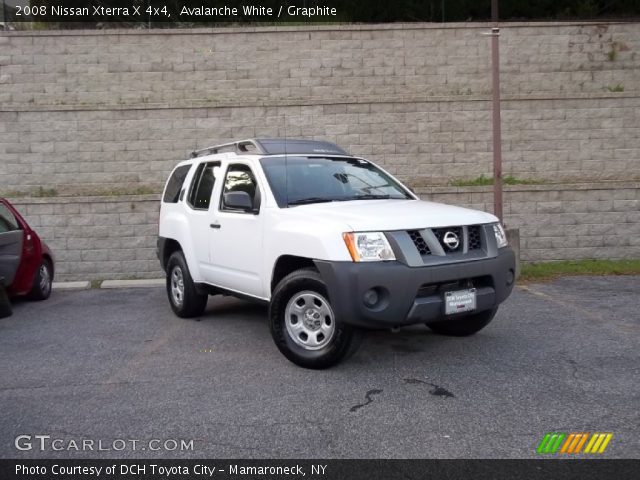 2008 Nissan Xterra X 4x4 in Avalanche White