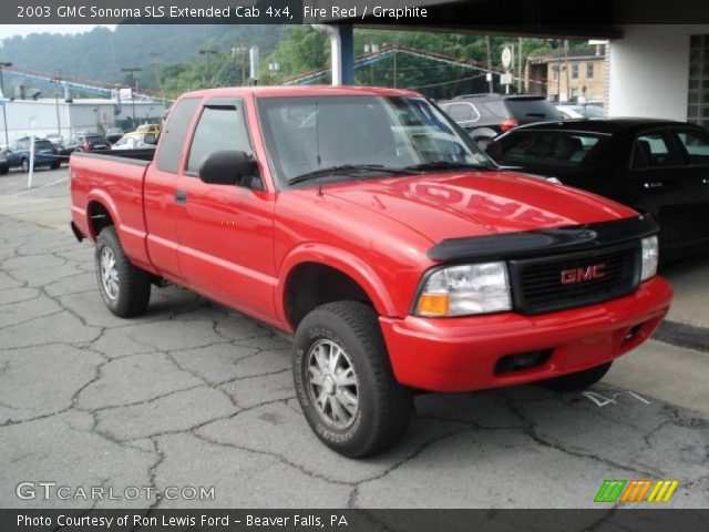 2003 GMC Sonoma SLS Extended Cab 4x4 in Fire Red