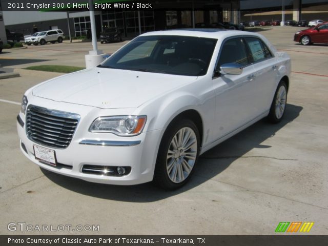 2011 Chrysler 300 C Hemi in Bright White