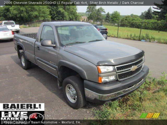 2006 Chevrolet Silverado 2500HD LS Regular Cab 4x4 in Silver Birch Metallic