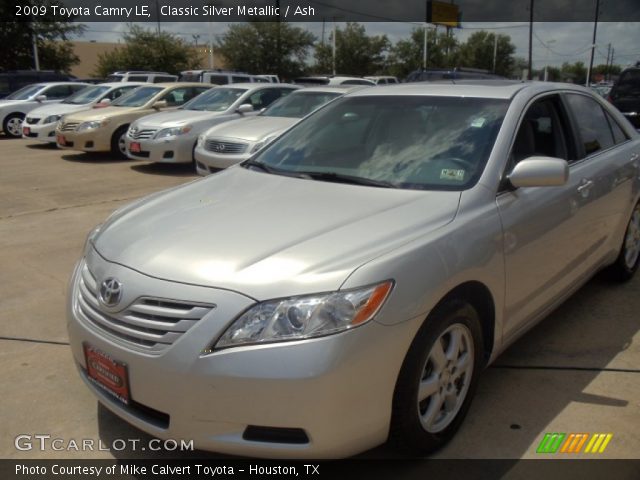2009 Toyota Camry LE in Classic Silver Metallic