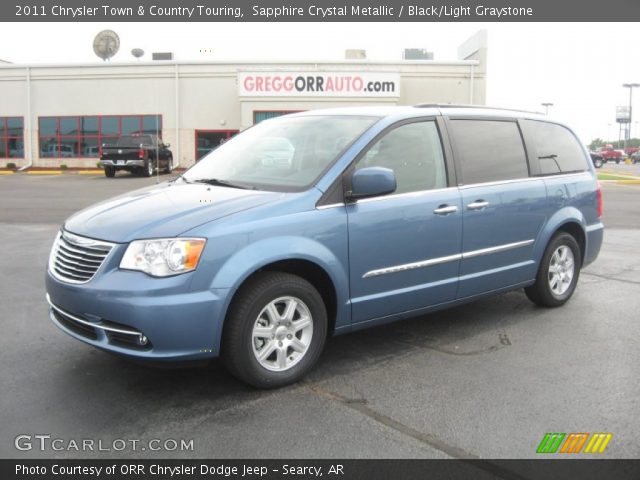 2011 Chrysler Town & Country Touring in Sapphire Crystal Metallic