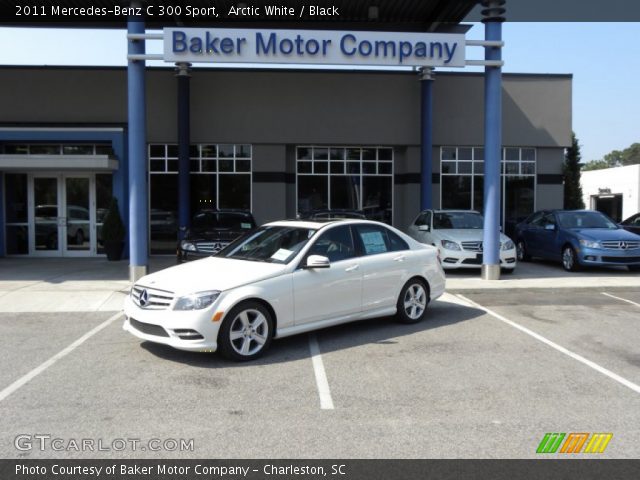 2011 Mercedes-Benz C 300 Sport in Arctic White