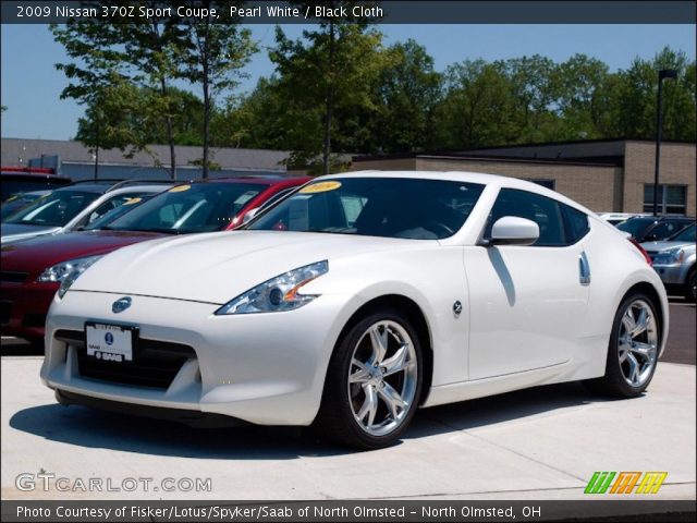 2009 Nissan 370Z Sport Coupe in Pearl White