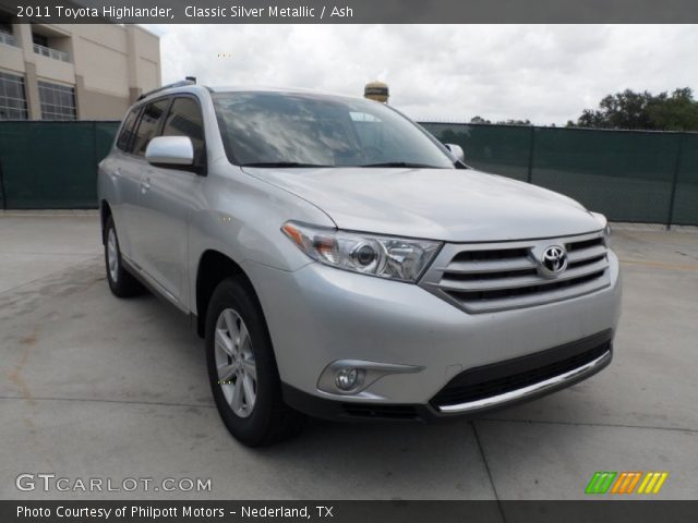 2011 Toyota Highlander  in Classic Silver Metallic