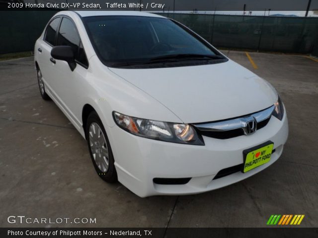2009 Honda Civic DX-VP Sedan in Taffeta White