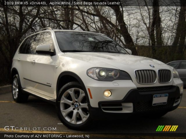 2009 BMW X5 xDrive48i in Alpine White