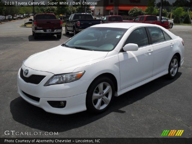 2010 Toyota Camry SE in Super White