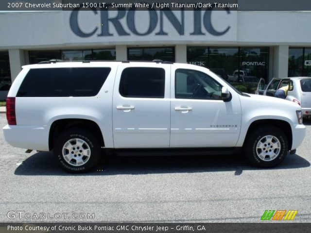 2007 Chevrolet Suburban 1500 LT in Summit White