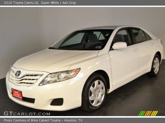 2010 Toyota Camry LE in Super White