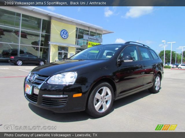 2009 Volkswagen Jetta S SportWagen in Black Uni